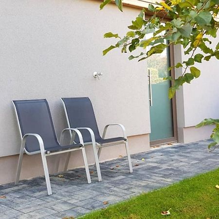 Suite With Back Garden Karlovy Vary Esterno foto